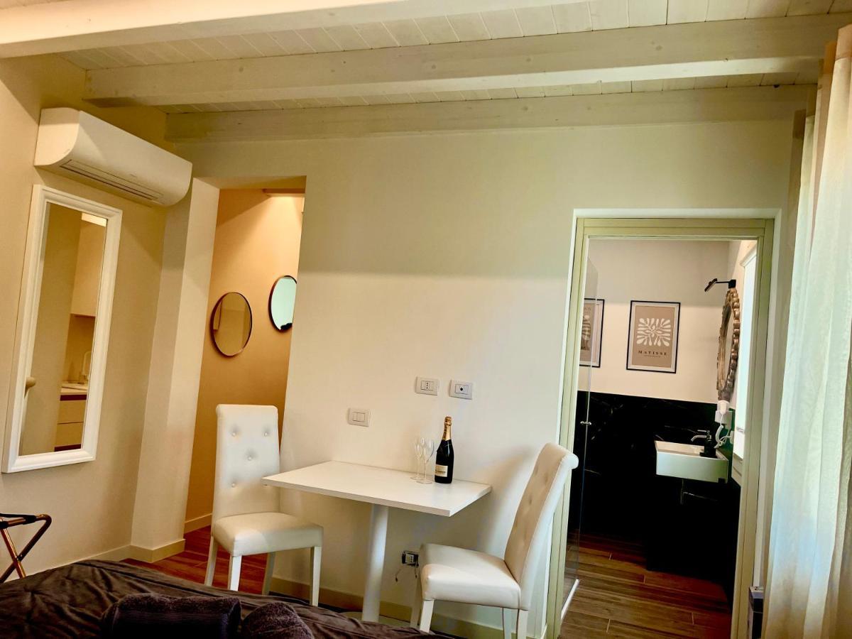 Star Soave Rooms - Locazione Turistica ภายนอก รูปภาพ